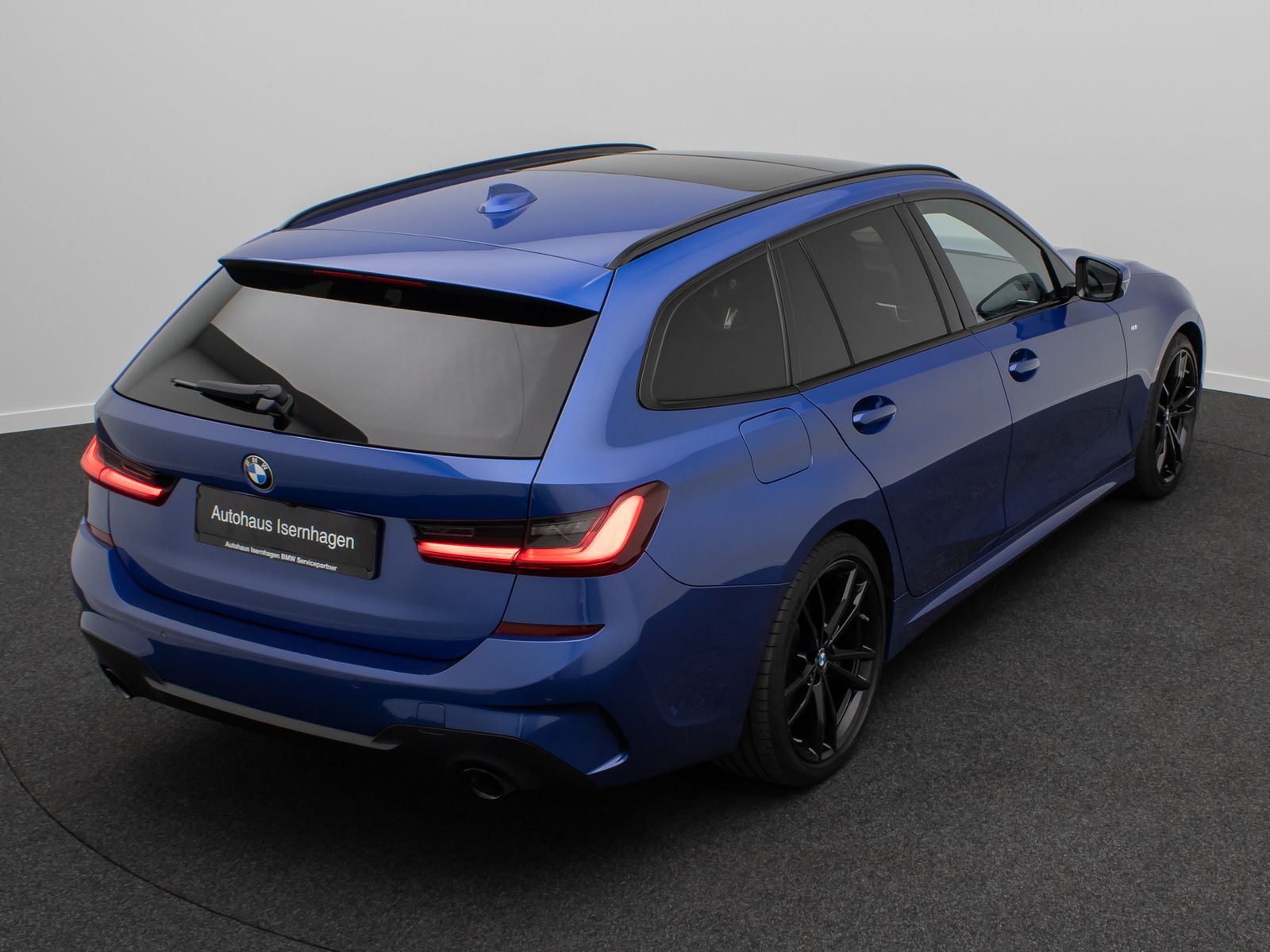 Fahrzeugabbildung BMW 320d M Sport Kamera DAB Panorama H/K 19Zoll