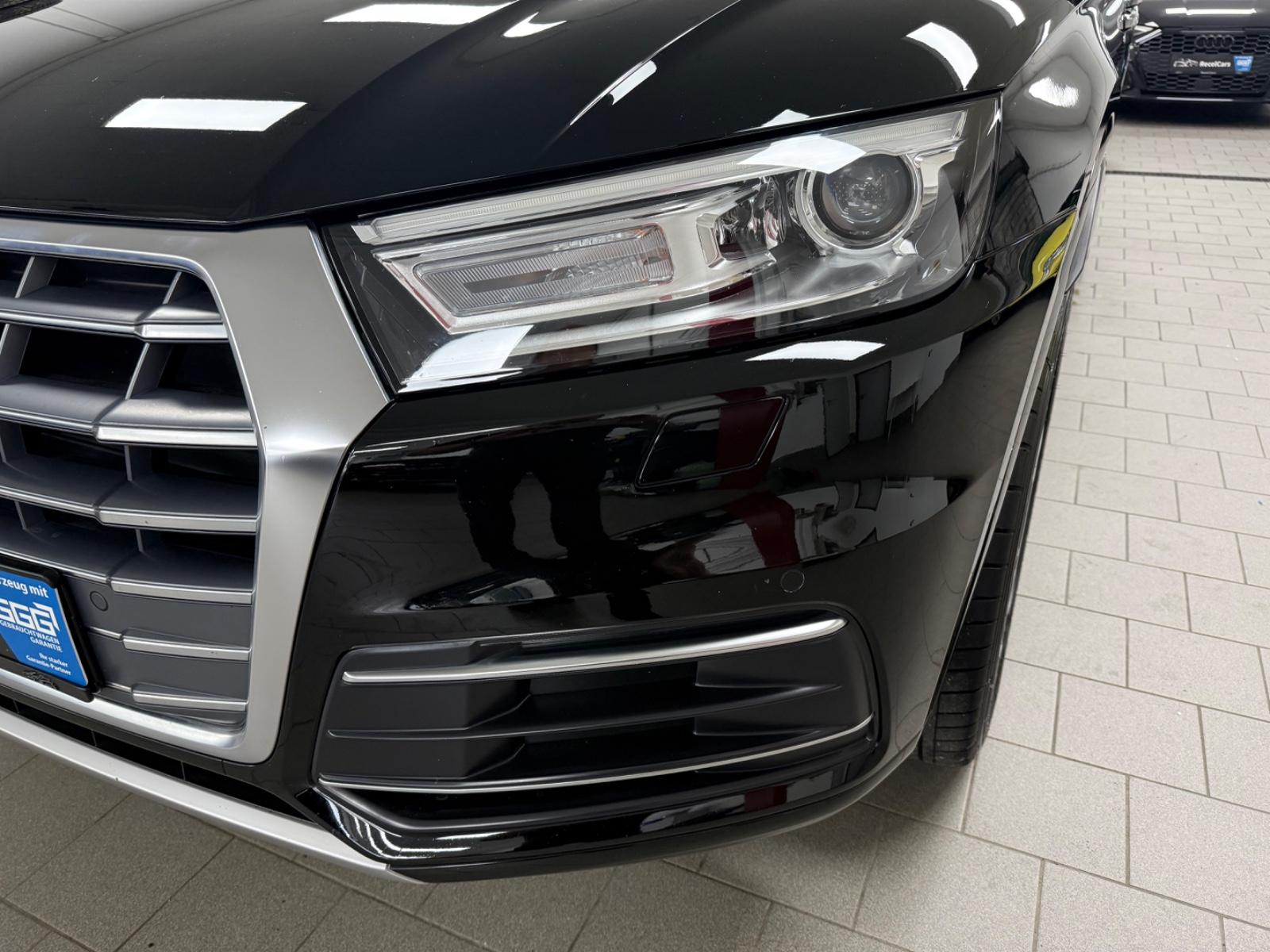 Audi Q5 45 TFSI quattro sport*S-LINE*PANO*STHZG*AHK*
