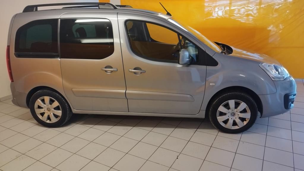 Erstes Annaberger Autohaus -  Citroën BERLINGO PurTech,  Klima,Radio,ZV,AHZV - Bild 4