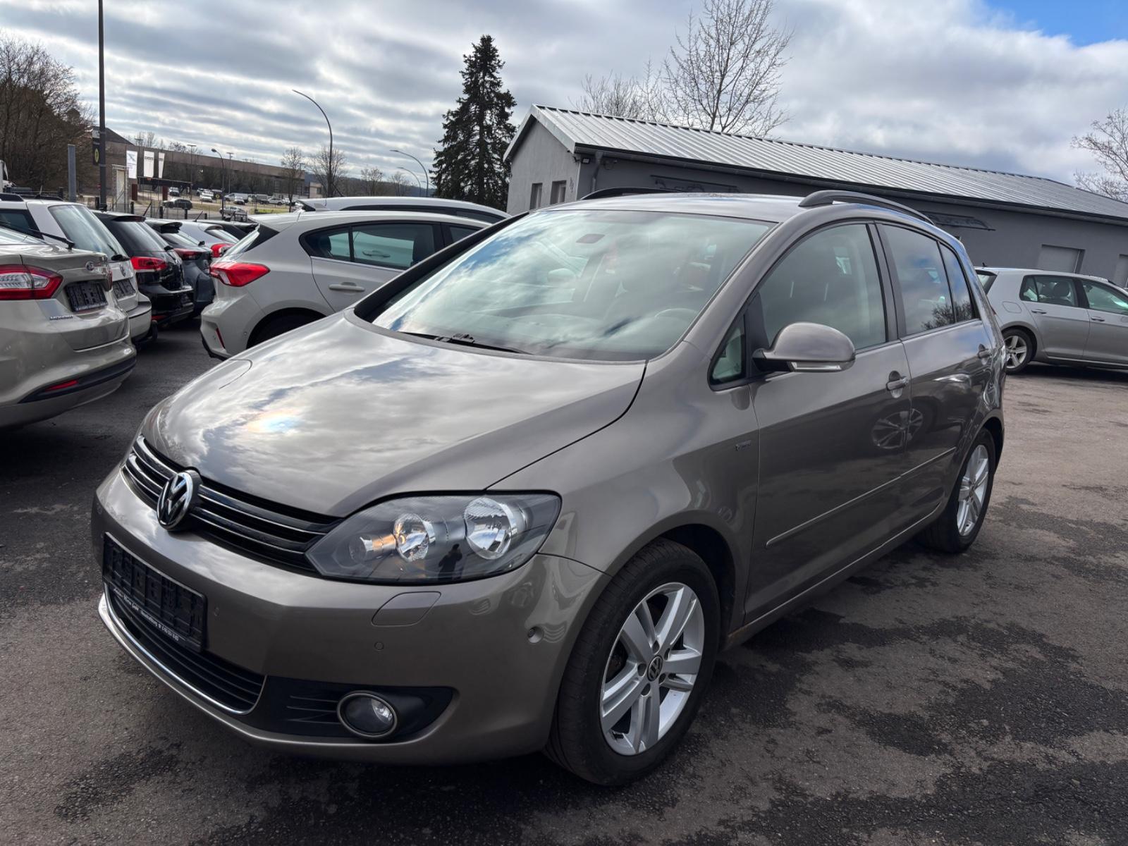 Volkswagen Golf Plus VI Life **8 Fach bereift/ Navi