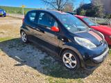 Peugeot 107 Street Racing 70 Street Racing - Peugeot 107 Kleinwagen 70 street racing mit Benzin-Antrieb
