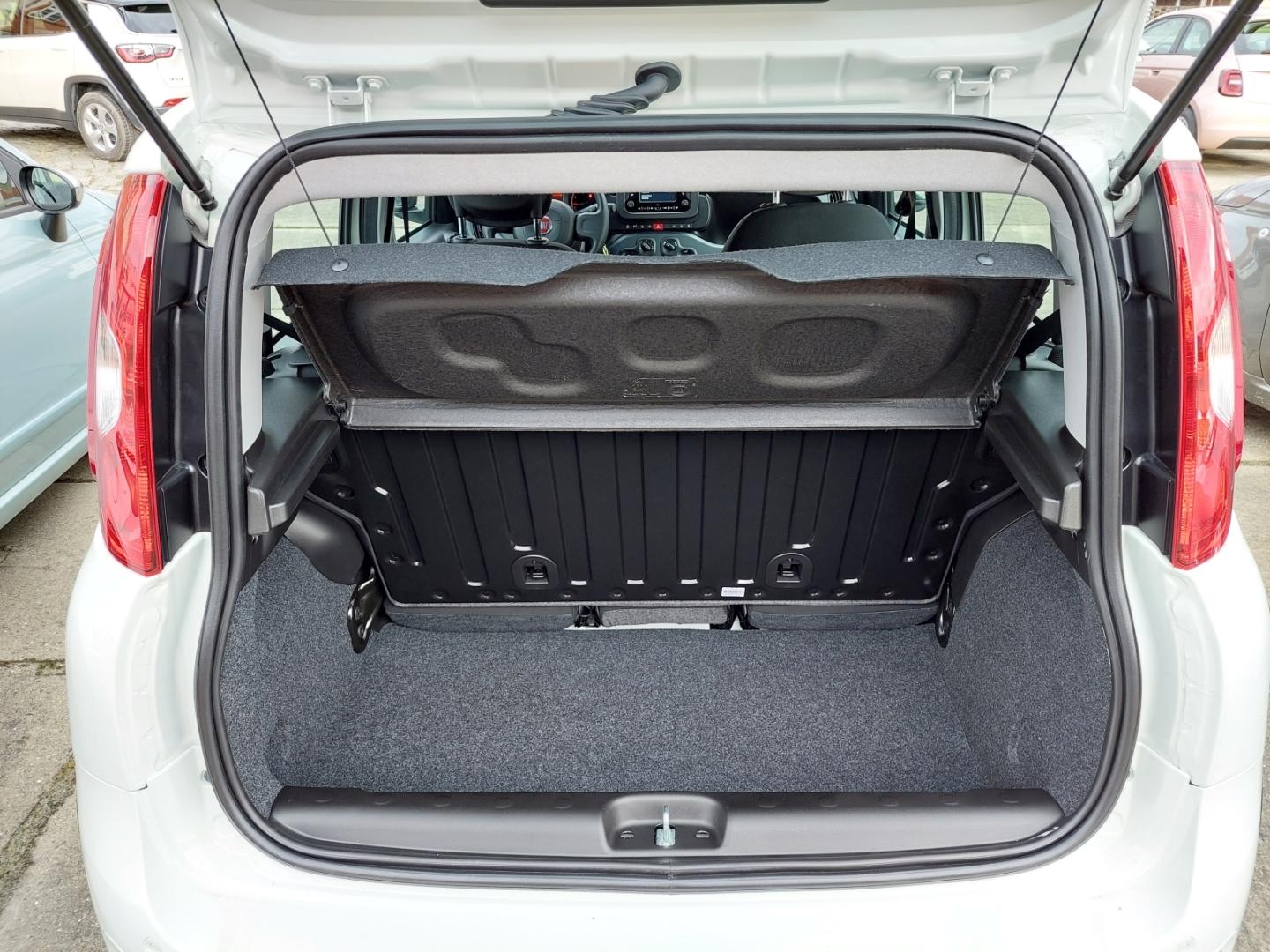 Fiat Panda 1.0 Pandina DAB Spurhalteass. Verkehrszeic