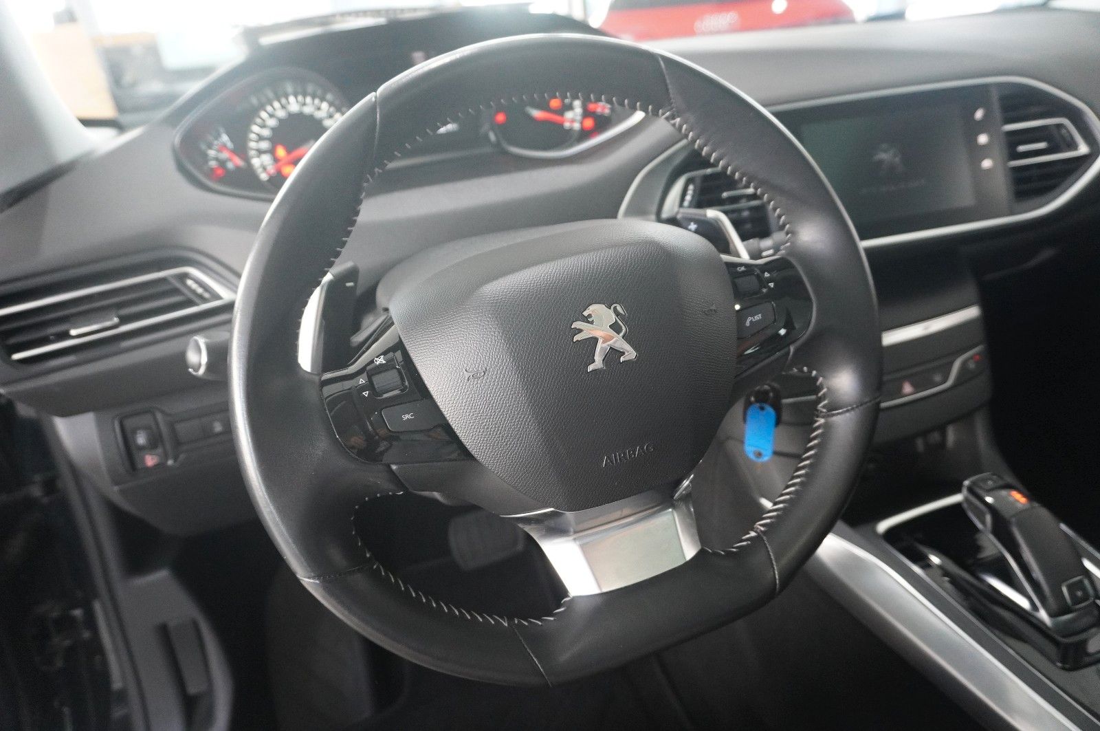 Fahrzeugabbildung Peugeot 308 SW 1.5D ALLURE BUSINESS NAVI/LED/PANO/KAMERA