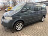 Volkswagen T5 Transporter Bus Multivan Highline 4Motion - VW T5 Transporter in Bochum