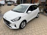 Hyundai i10 Trend*Carplay*PDC*Sitzheizung*Nur 8600 KM* - Hyundai i10 in Nürnberg