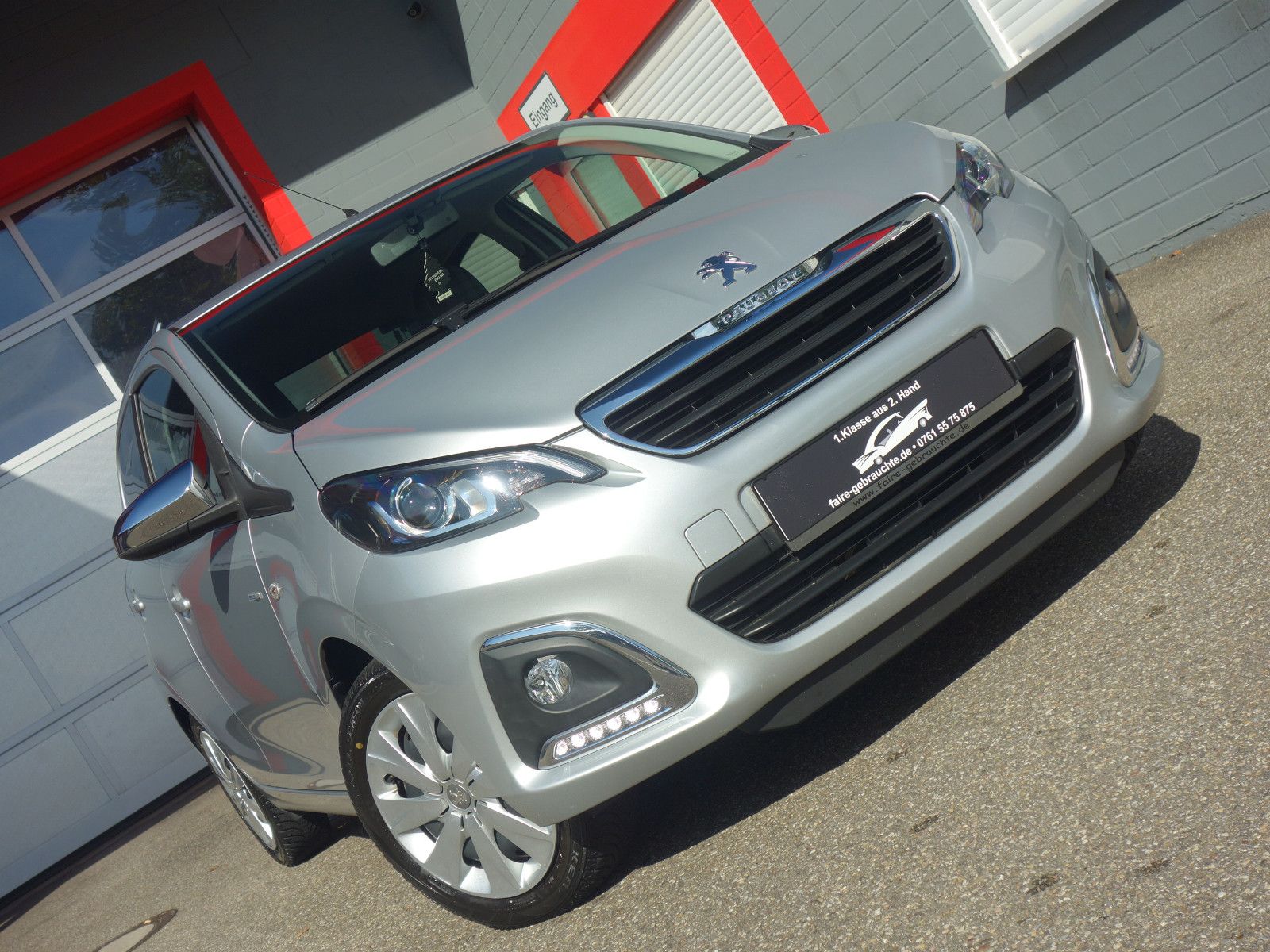 PEUGEOT 108