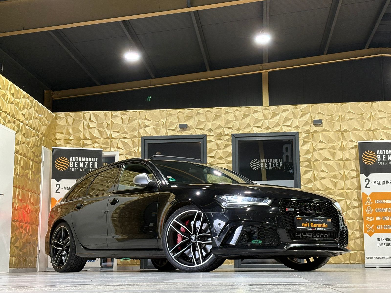 Fahrzeugabbildung Audi RS6 Avant 4.0 TFSI quattro performance/RAUTE/360