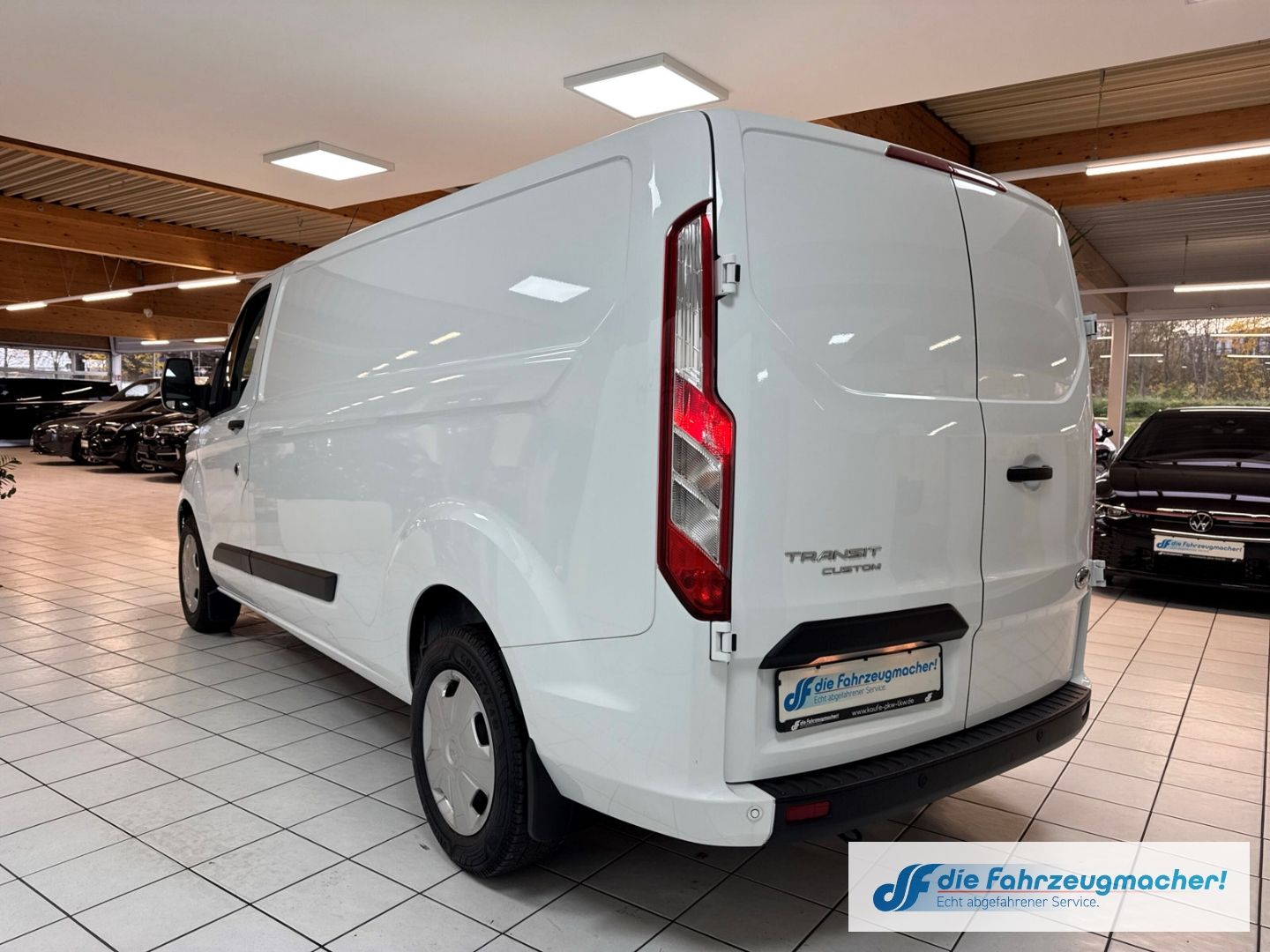 Fahrzeugabbildung Ford Transit Custom Kasten 320 L2 Trend DAB Notbremsa