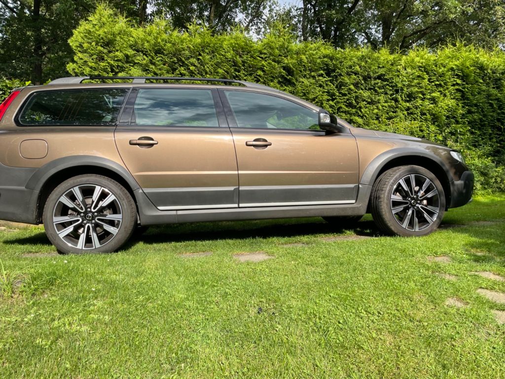 Volvo XC70