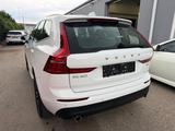 Volvo XC60 D4 Momentum Geartronic - Volvo XC60: 4.4
