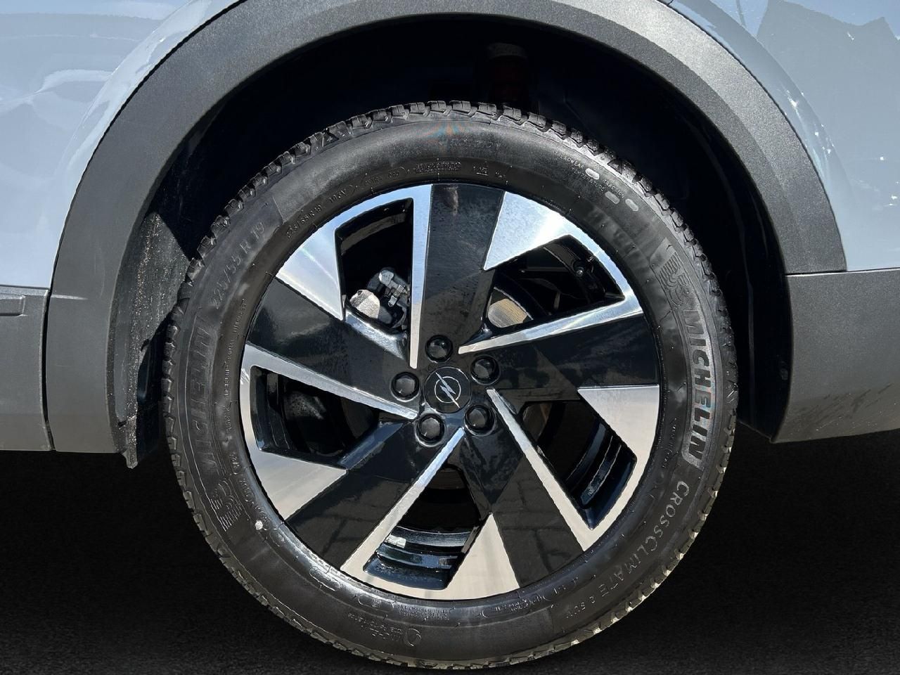 Fahrzeugabbildung Opel Grandland 1.2 48V Mild-Hybrid 100 kW GS