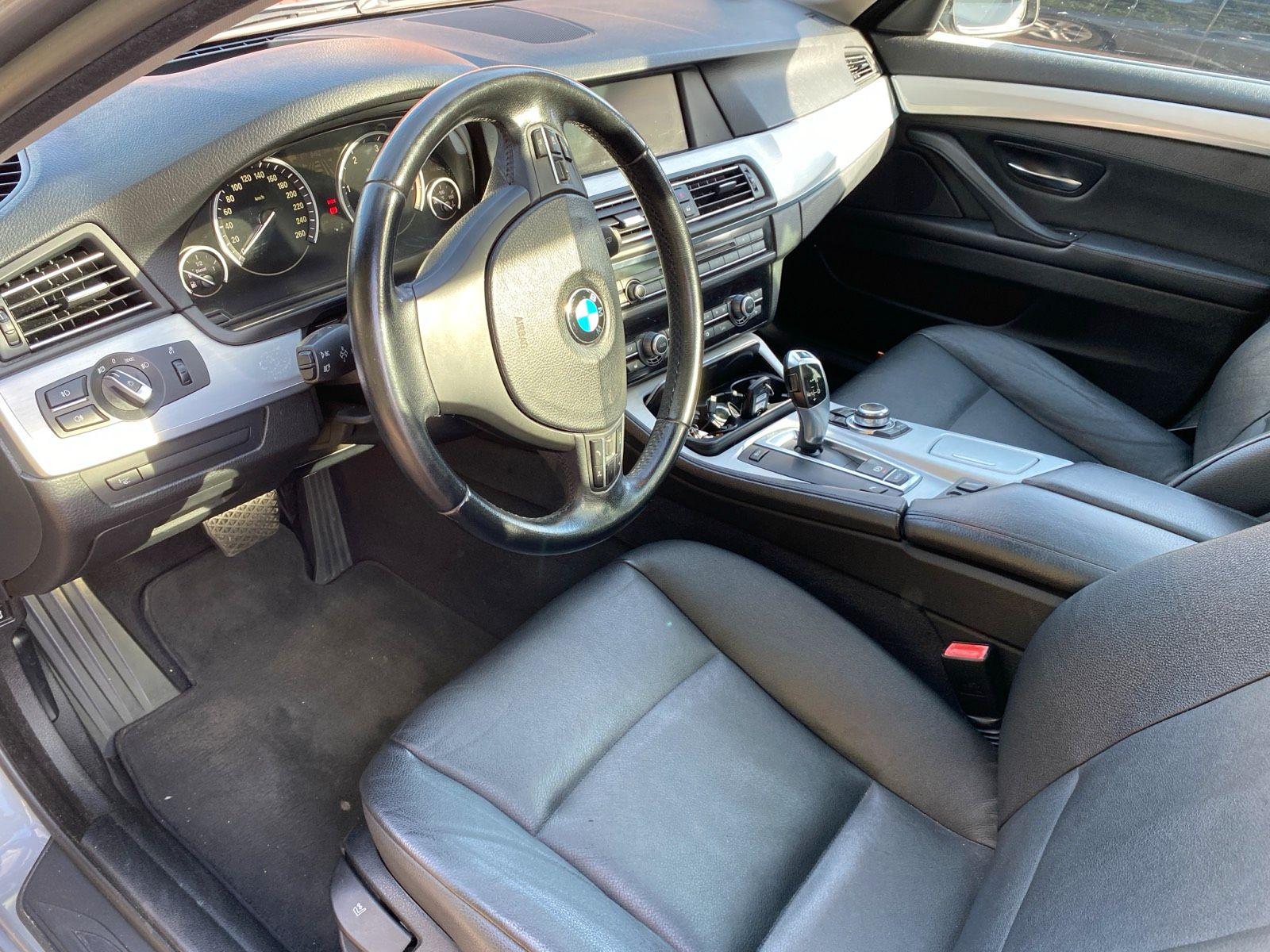BMW 530 2011 — photo 10