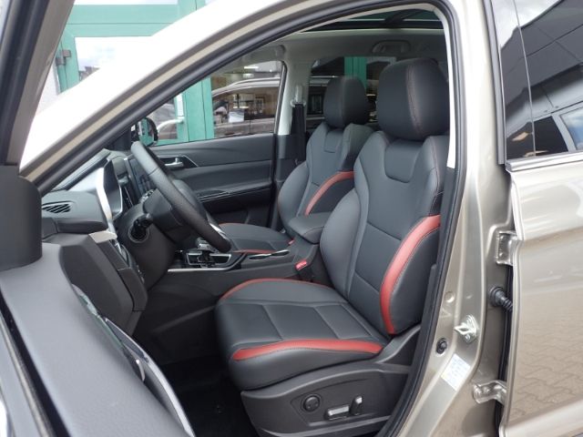 Fahrzeugabbildung DFSK Forthing 3 1.5L Turbo El. Panodach Leder ACC El.