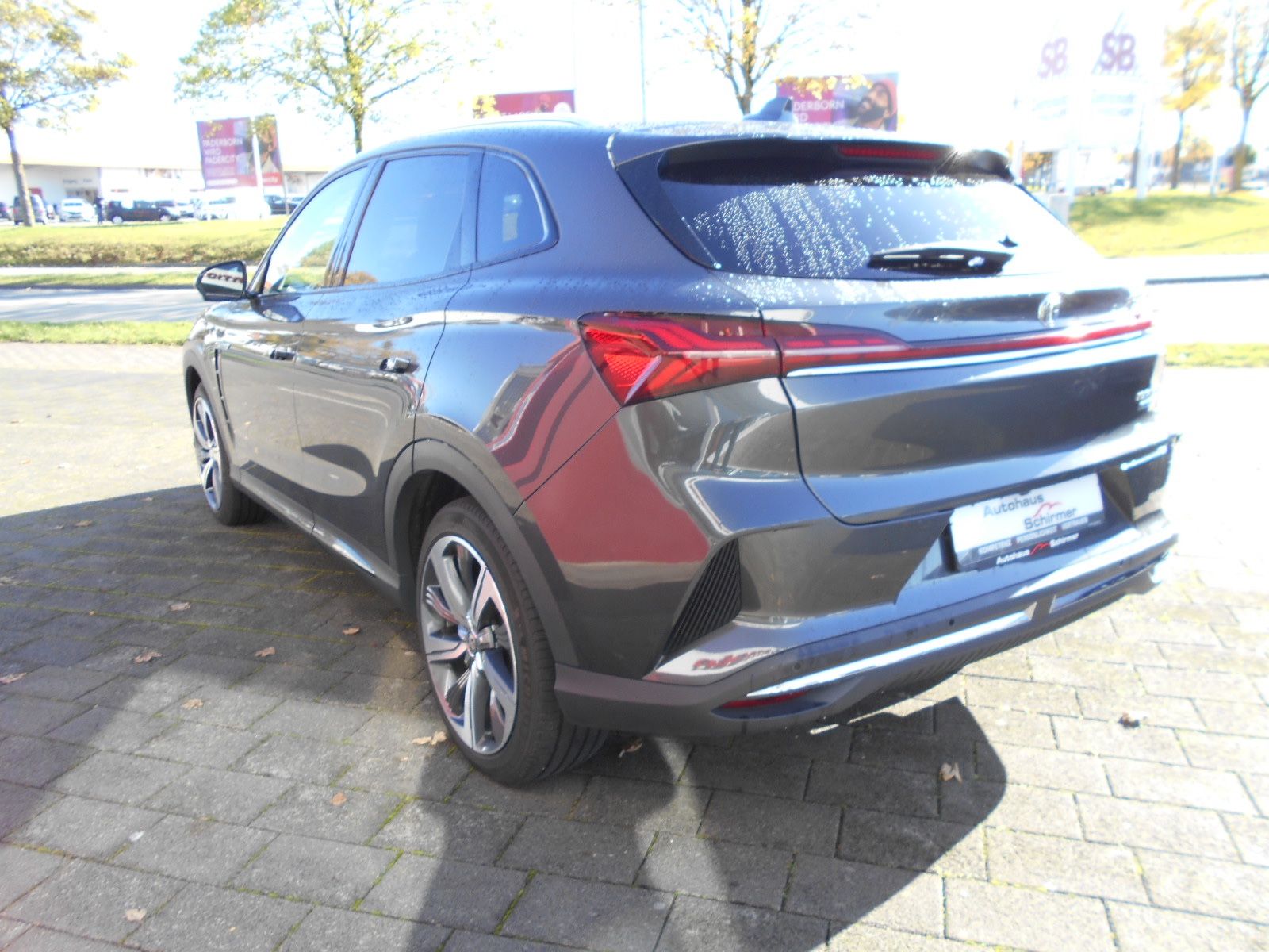 Fahrzeugabbildung MG Marvel R Luxury