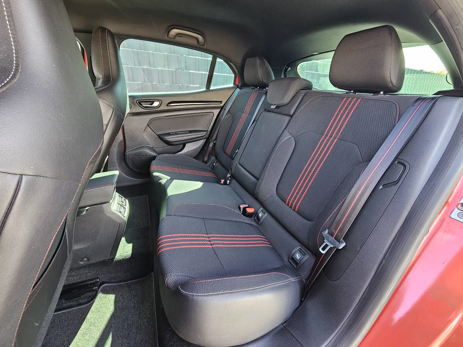 Renault Megane E-TECH R.S. Line Plug-in Head-up NAV MWST