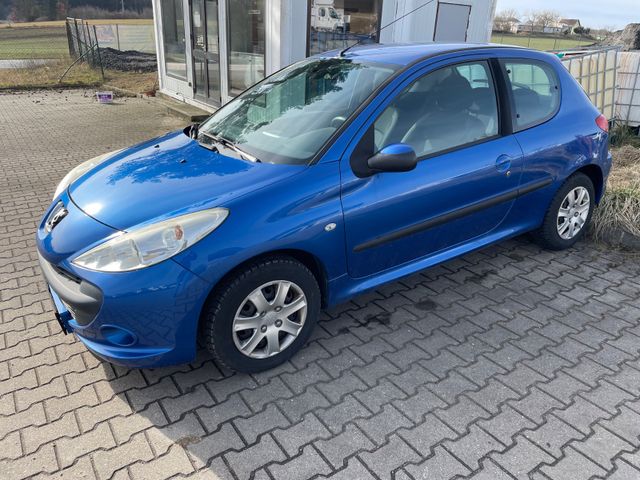 Peugeot 206 +  1.4 zweite Hand, Klimaautomatik, HU 26