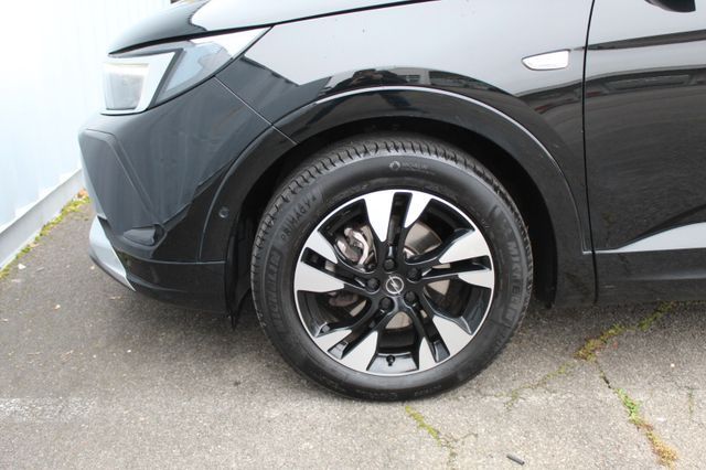 Fahrzeugabbildung Opel Grandland 1.2 Turbo Elegance 360,AHK,KlimaA,LED