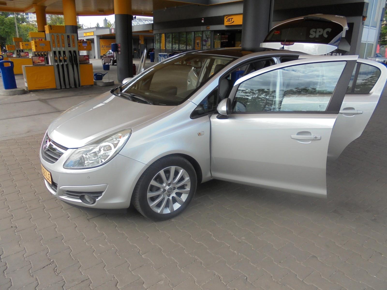 Opel Corsa 1.4 NAVI 74kW AutomatiK/Pano/PDCv+h.