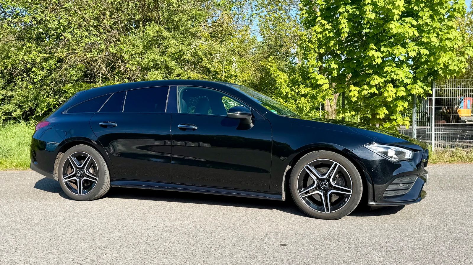 MERCEDES-BENZ CLA 220 d AMG  Shooting Brake 