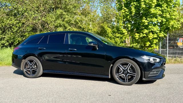 MERCEDES-BENZ CLA 220 d AMG  Shooting Brake 