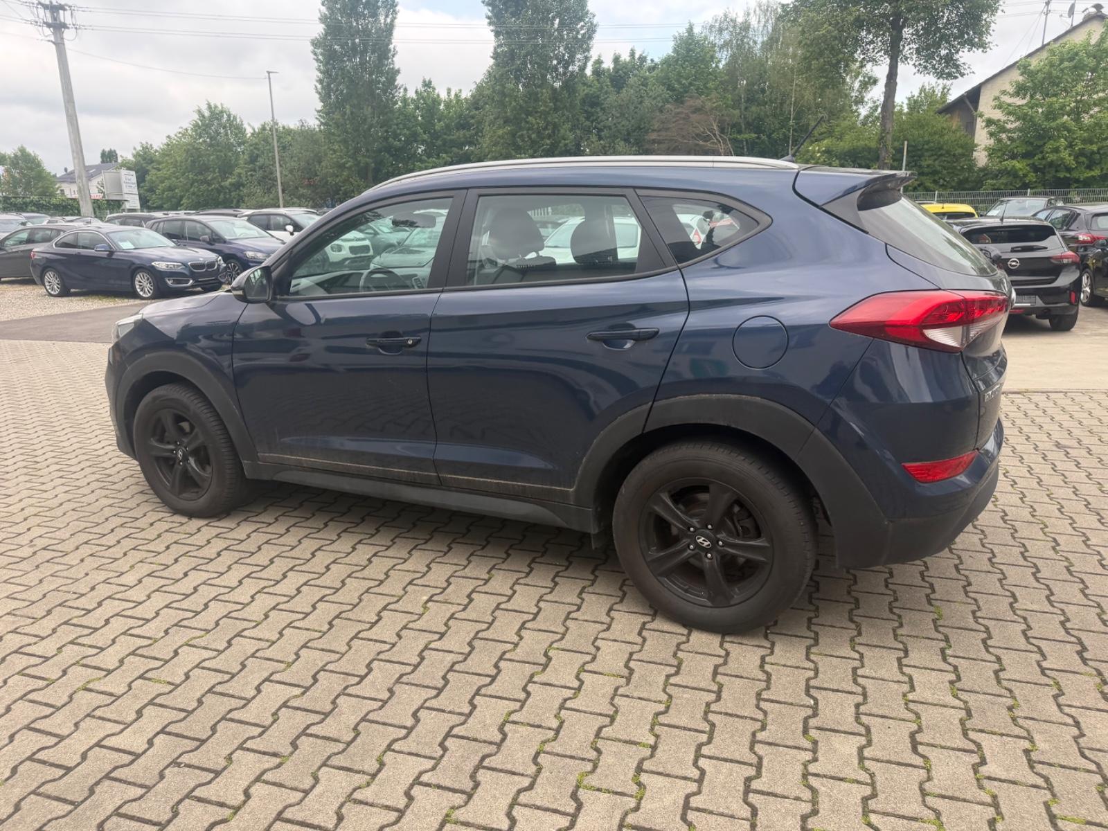 Hyundai Tucson blue Trend 2WD Winterpaket