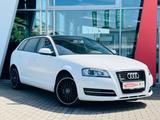 Audi A3 Sportback 2.0 TFSI quattro /PANO/NAVI/PDC/ - Audi A3: 2.0