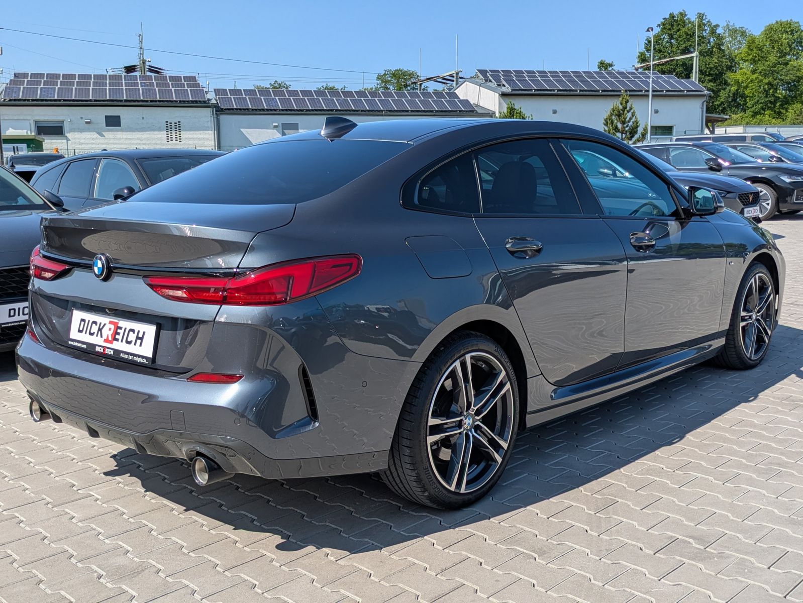Fahrzeugabbildung BMW 220 d M Sport PANO*LED*H&K*TEMP*KAMERA*SHADOW