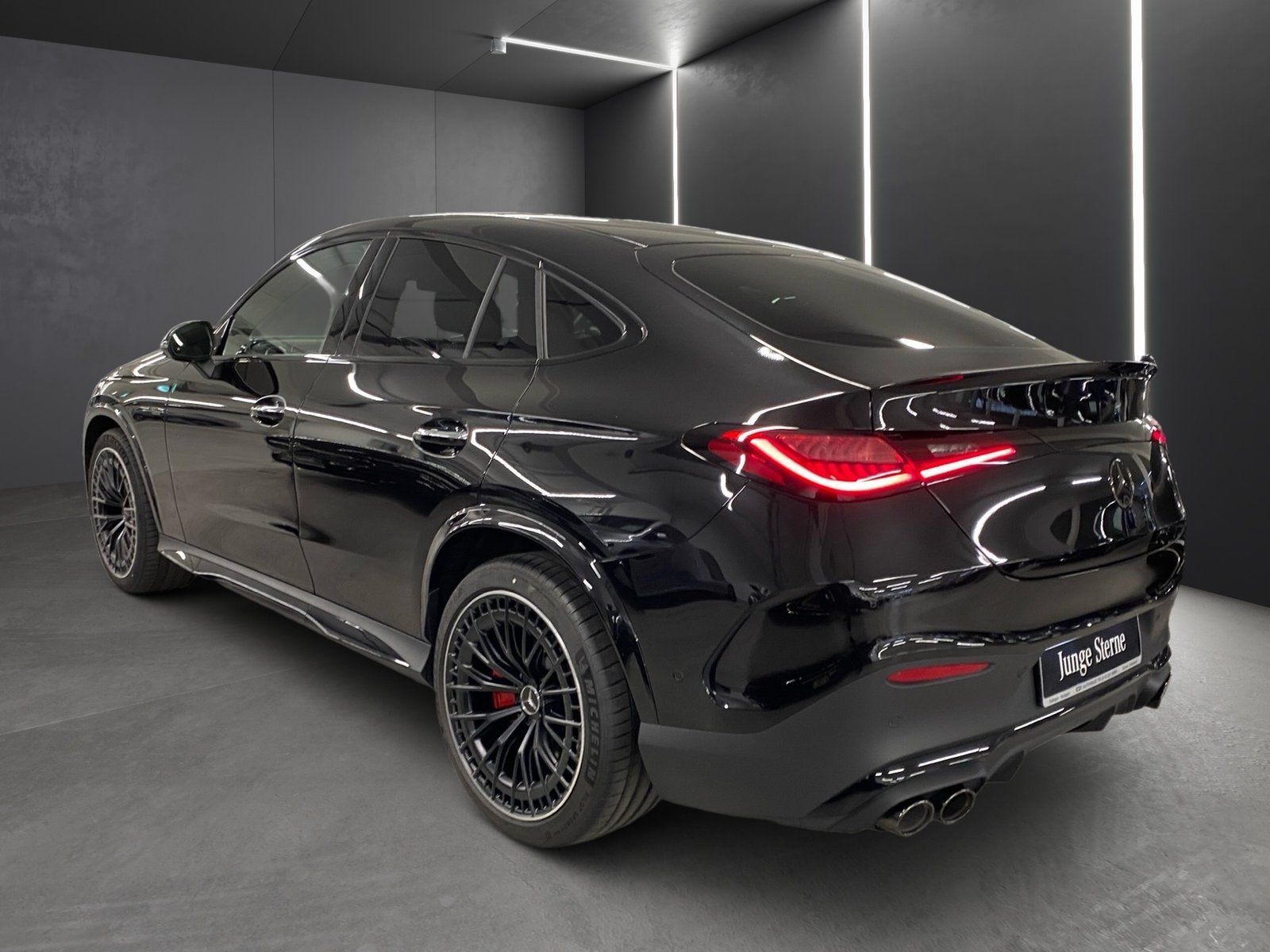 Fahrzeugabbildung Mercedes-Benz GLC 43 4M AMG Coupé*Distronic*Standheiz*AHK*Pano