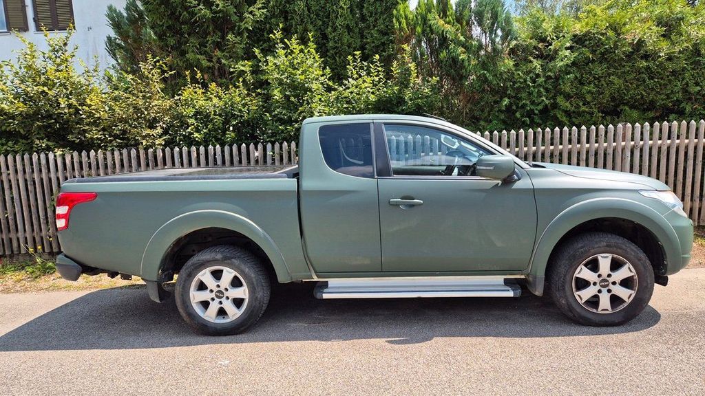 Image of Mitsubishi Pick-up