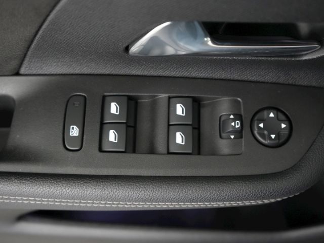 Mokka-e B ULTIMATE 50kWh AT+LED MATRIX+NAVI+RÜCK