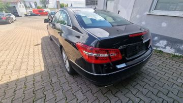Mercedes E 220 - 7