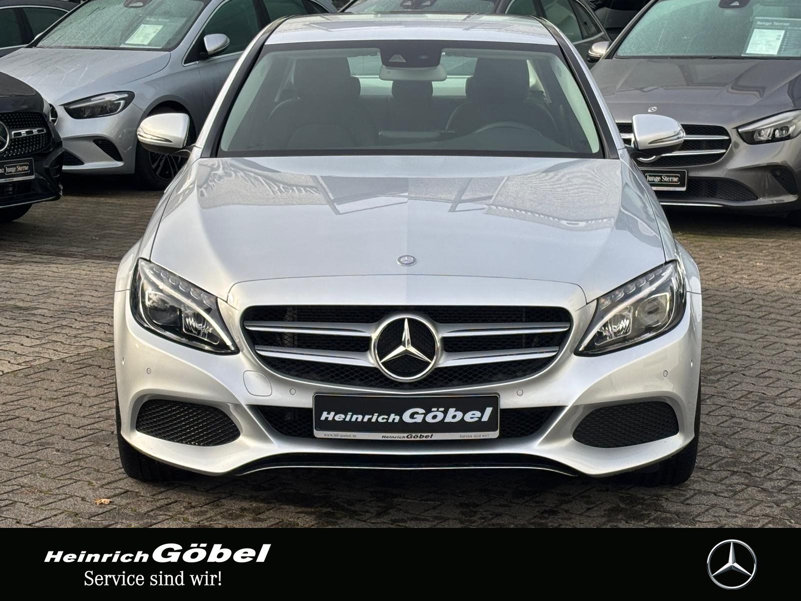 Fahrzeugabbildung Mercedes-Benz C 180 AVANTGARDE*LED*SD-KARTEN-NAVI*AMBIENTEBEL*