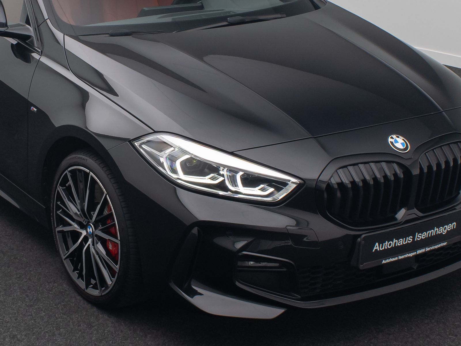 Fahrzeugabbildung BMW 120i M Sport Komfort DAB HiFi Panorama Leder 19"