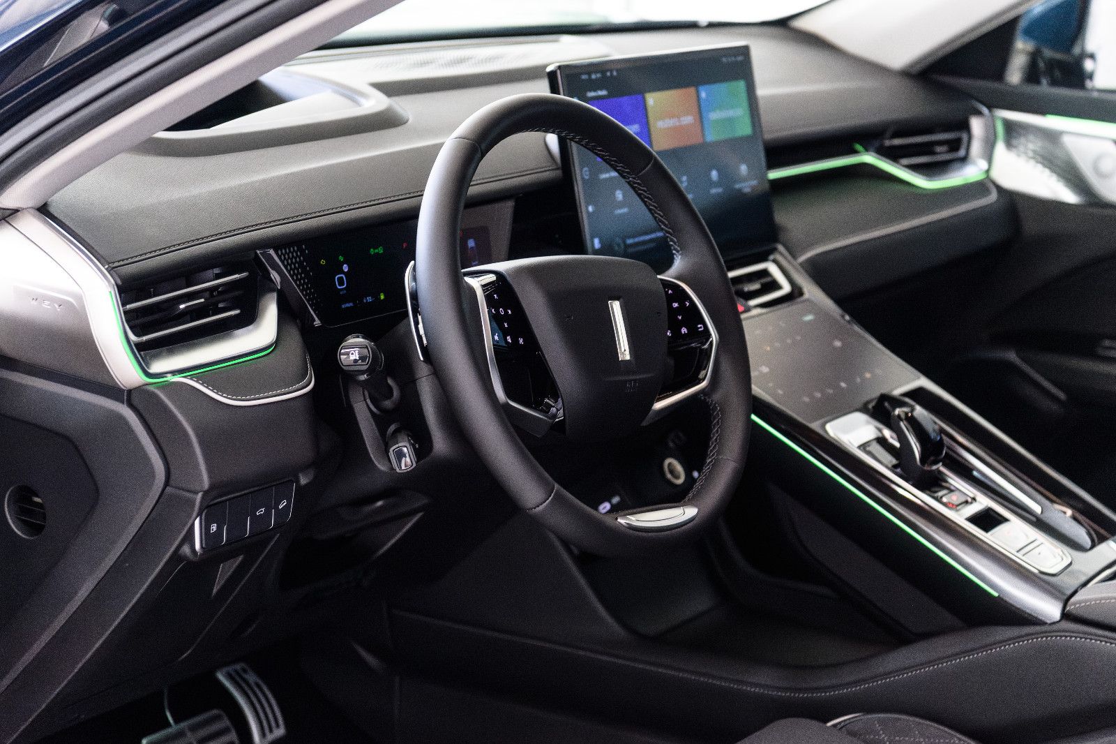 Fahrzeugabbildung GWM Wey 05 2.0 PHEV LUXURY 4WD Sitzpaket