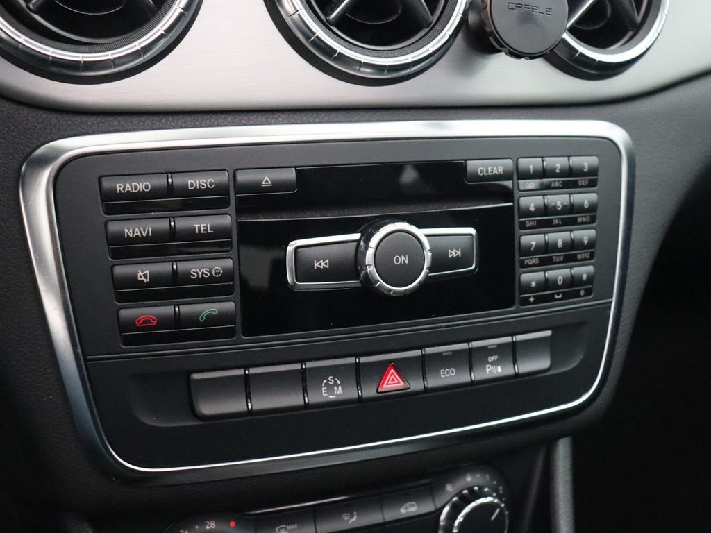 Mercedes-Benz CLA 200 Ambition Motorproblem AMG Styling panora