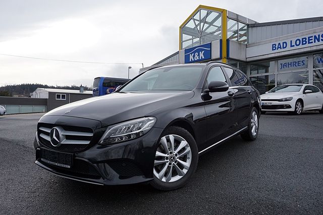 Mercedes-Benz C 220 d 4MATIC T Autom., LED, Navi, PDC, SHZ