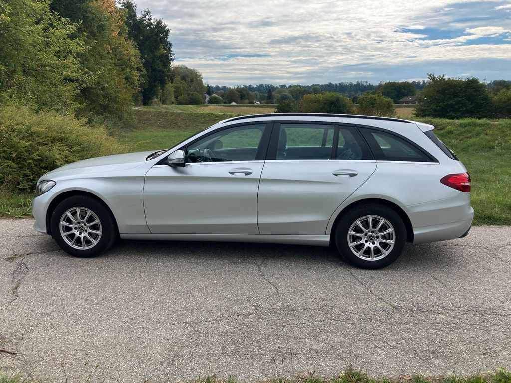Image of Mercedes-Benz C 200