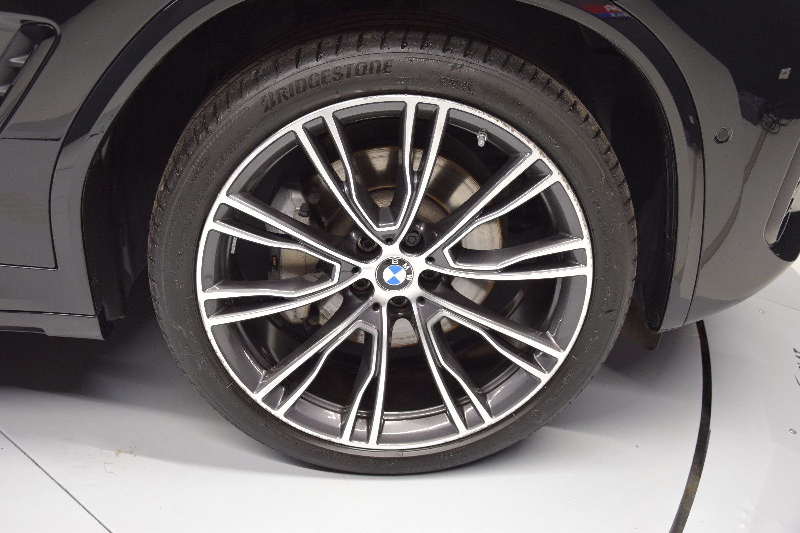 Fahrzeugabbildung BMW X4 xDrive 30 d M Sport ACC Pano Leder AHK STHZ