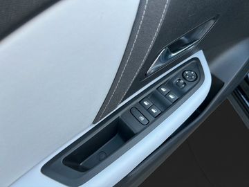 Citroën C4 1.2 PureTech 130 Max 360° Massage LED NAV