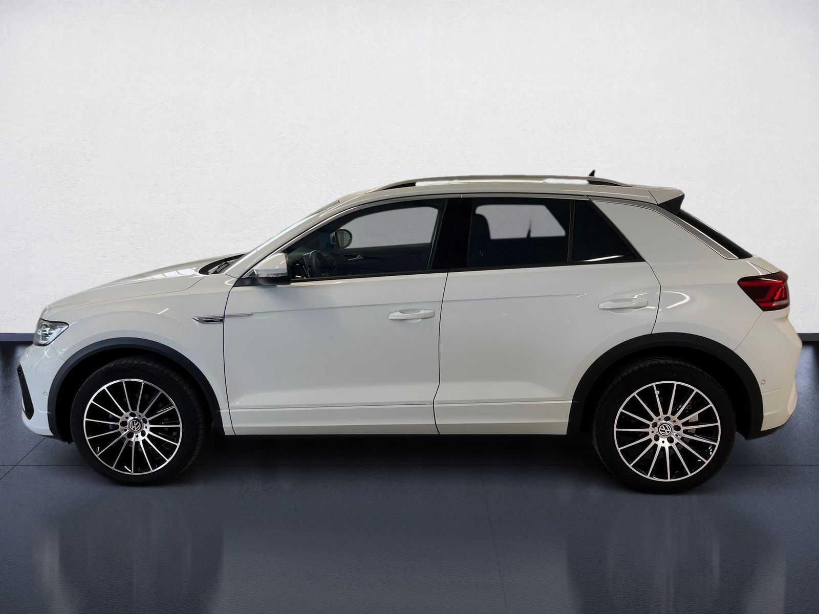Volkswagen T-Roc R-LINE TSI DSG+AHK+ALU 18+TRAVEL ASSIST+RÜ imagem 3