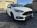 Ford Focus 2,0 EcoBoost ST Leder-Exklusiv-Paket ST  - Ford Focus: Weiß, ST