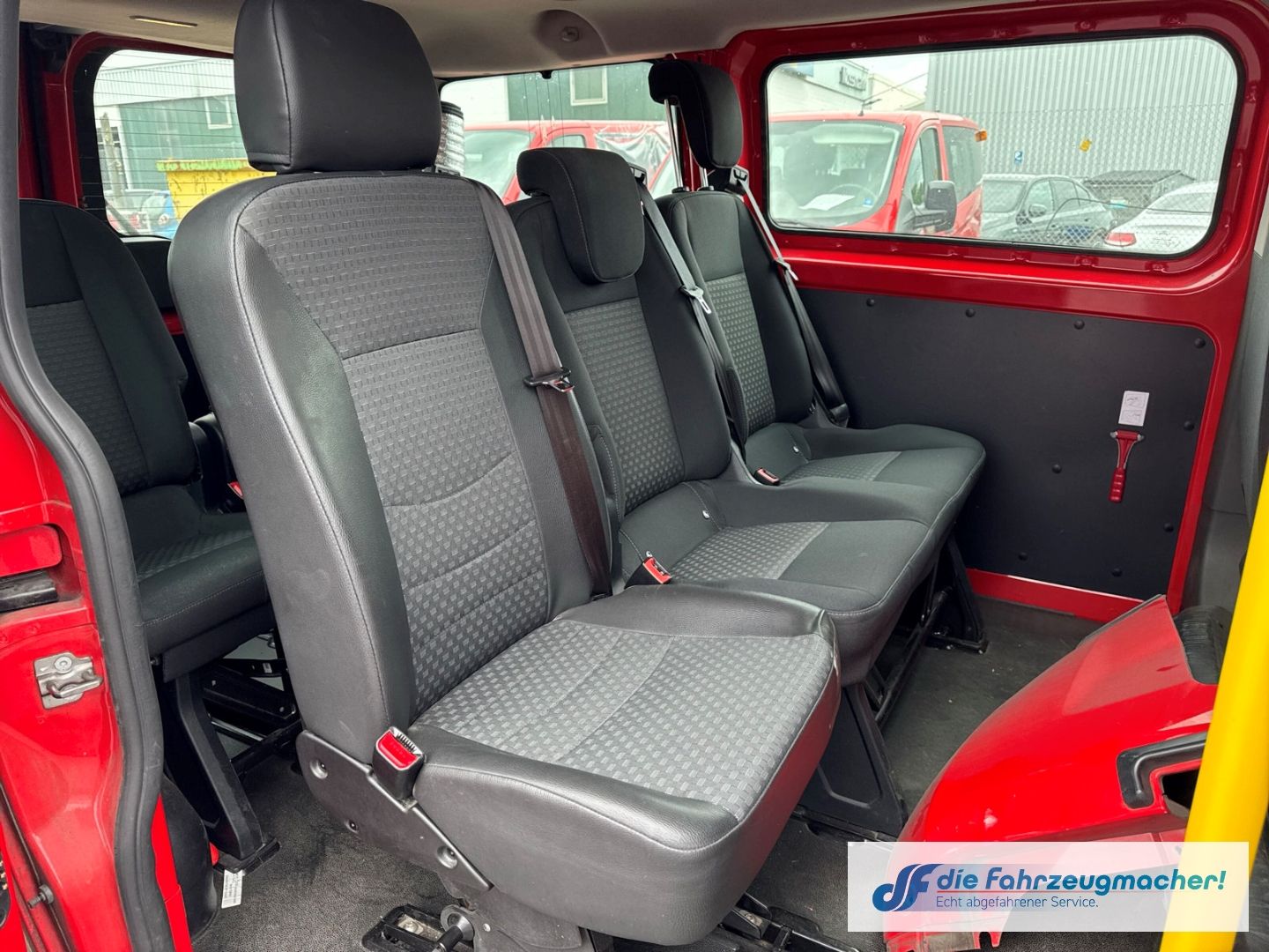 Fahrzeugabbildung Ford Transit Custom Kombi L1 2.0TDCi 60tkm *UNFALLWAG