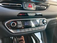 HYUNDAI i30 Kombi 1.5i CVVT Style NAVI LED KAM 5J GAR bei Autohaus Landmann & Maier OHG