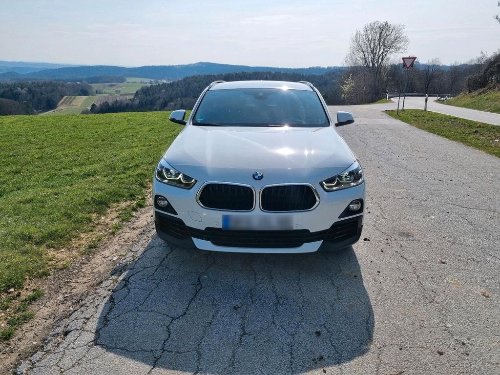 Image of BMW X2