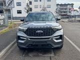 Ford Explorer ST-Line Plug-in-Hybrid 4x4 7-Sitzer - graue Ford Explorer