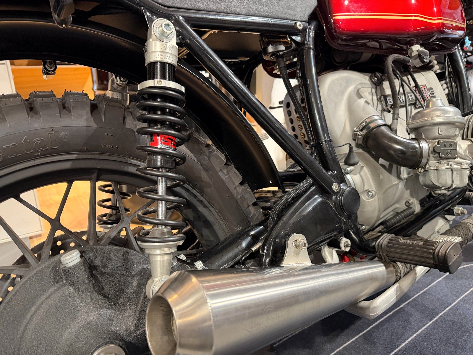 Fahrzeugabbildung BMW R 100 vollständig revidiert!