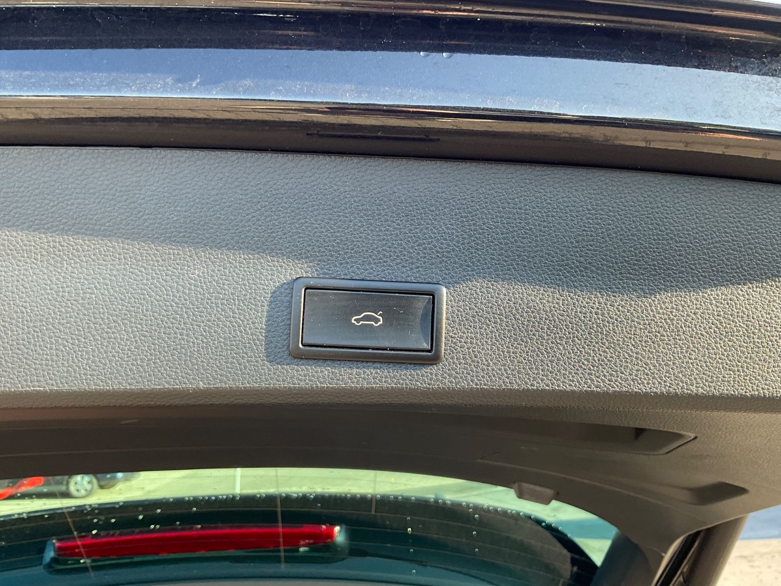 Fahrzeugabbildung SEAT Ateca 1.5 TSI FR DSG,AHK,LED,Navi,19",ACC