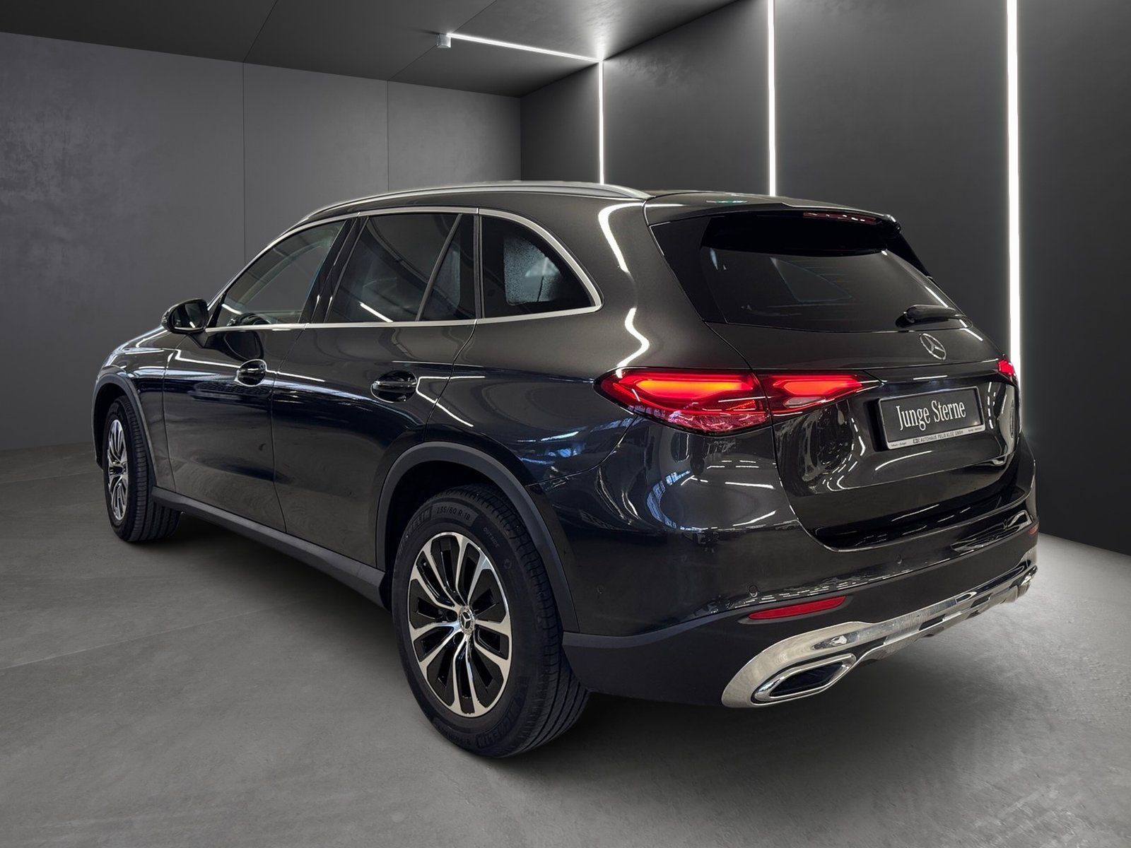 Fahrzeugabbildung Mercedes-Benz GLC 220 d 4M Avantgarde*AHK*Distro*STDHZG*Totwi*