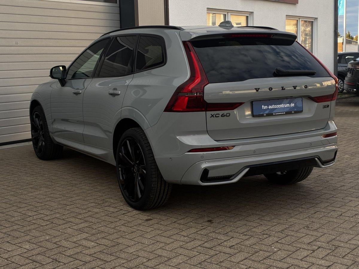 Volvo XC60 B5 Plus Black Edition AWD HUD PANO NAVI