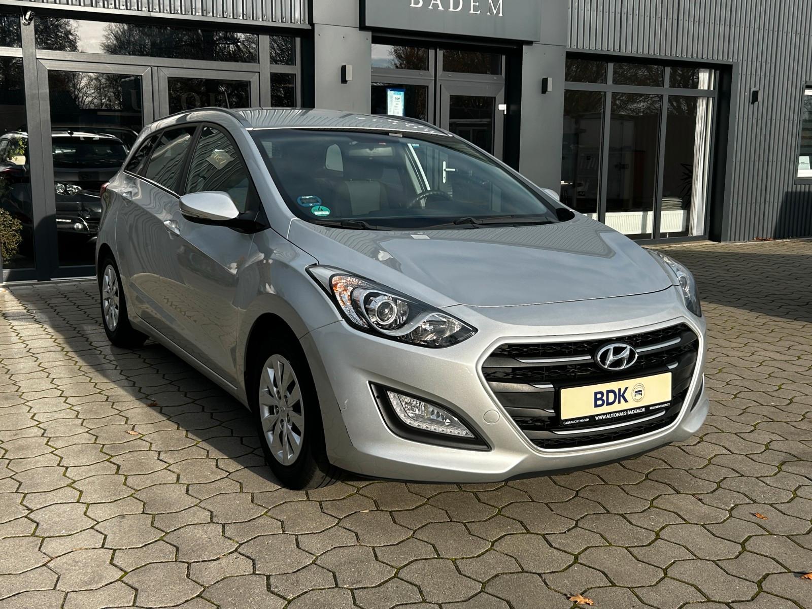 Hyundai i30 1.6 CRDi CW Blue Trend 1. HAND KAMERA PDC